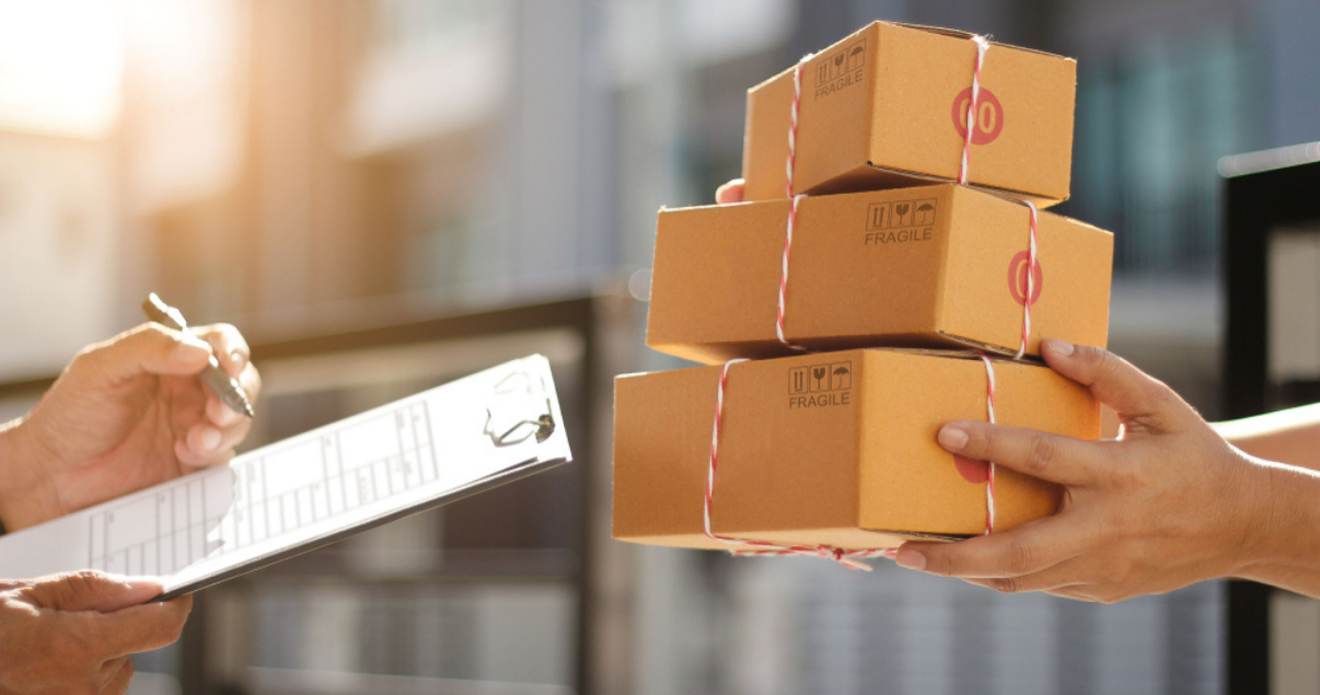 La logística en ecommerce mide la capacidad de entrega de los productos.